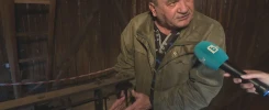 Стрелките назад